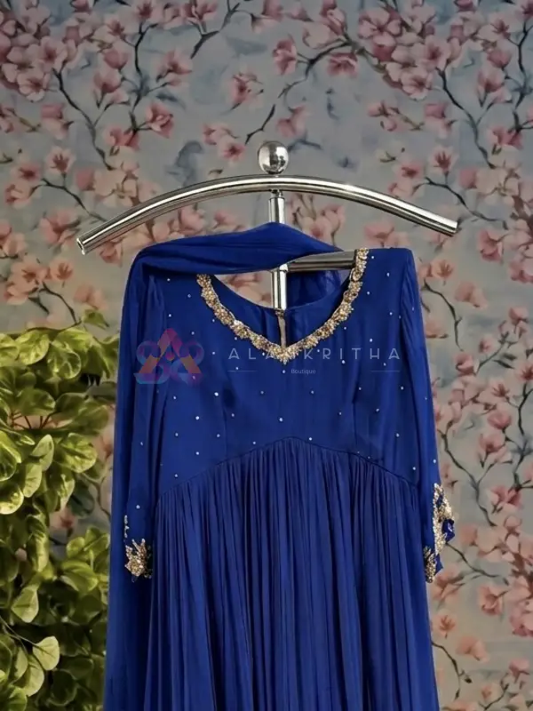 Royal Blue Aliacut Set