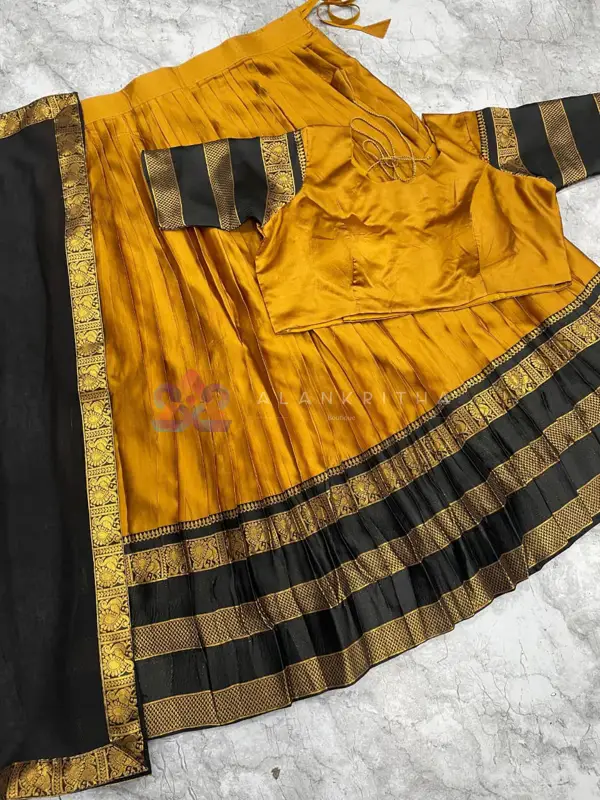 Dhavani Set 