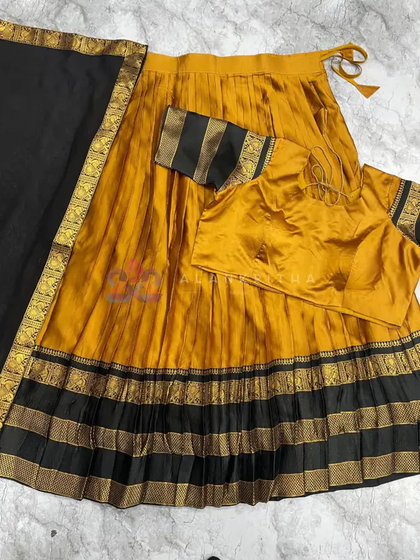 Dhavani Set 