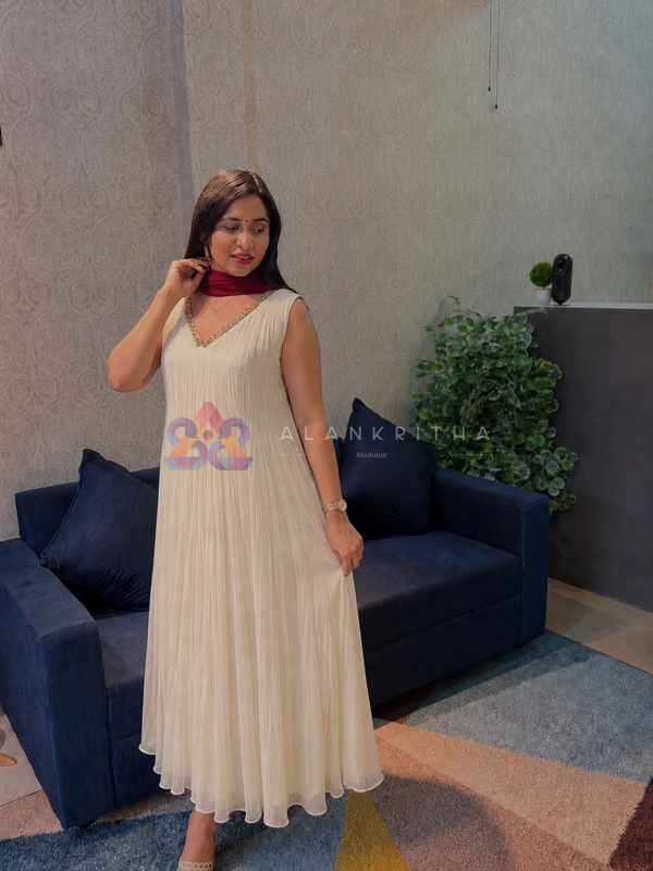 Onam Aura Pleated Anarkali