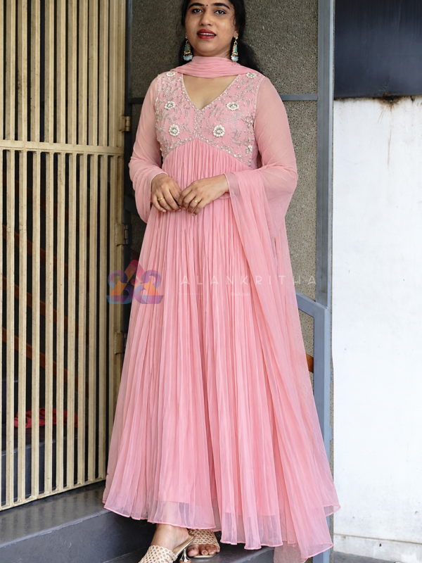 Pearl Blossom (Sleeves available)