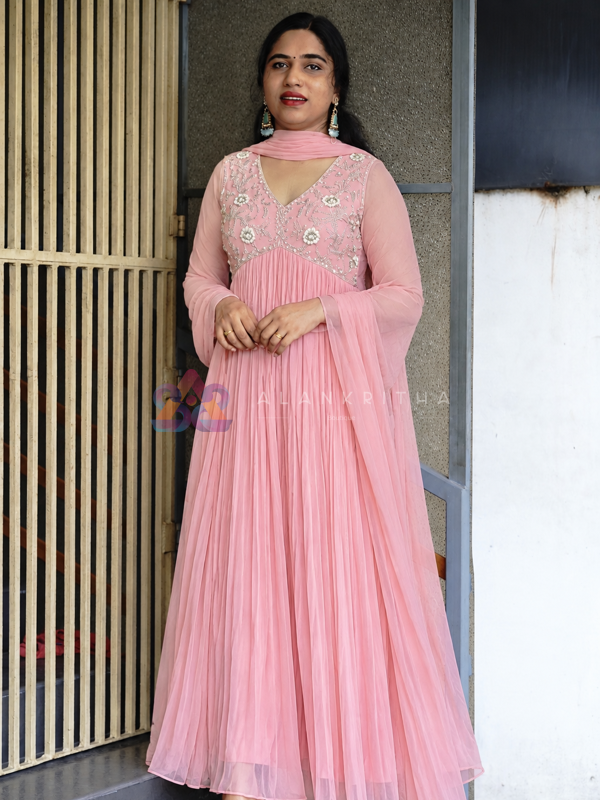 Pearl Blossom (Sleeves available)